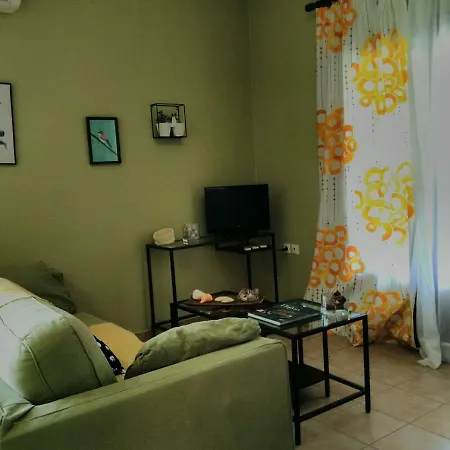 Garden House By The Sea Kato Gatzea