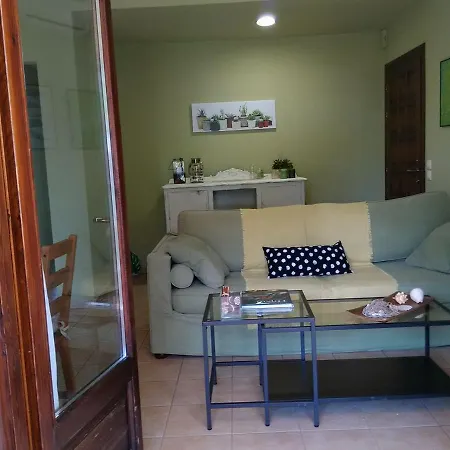 Holiday home Garden House By The Sea Kato Gatzea